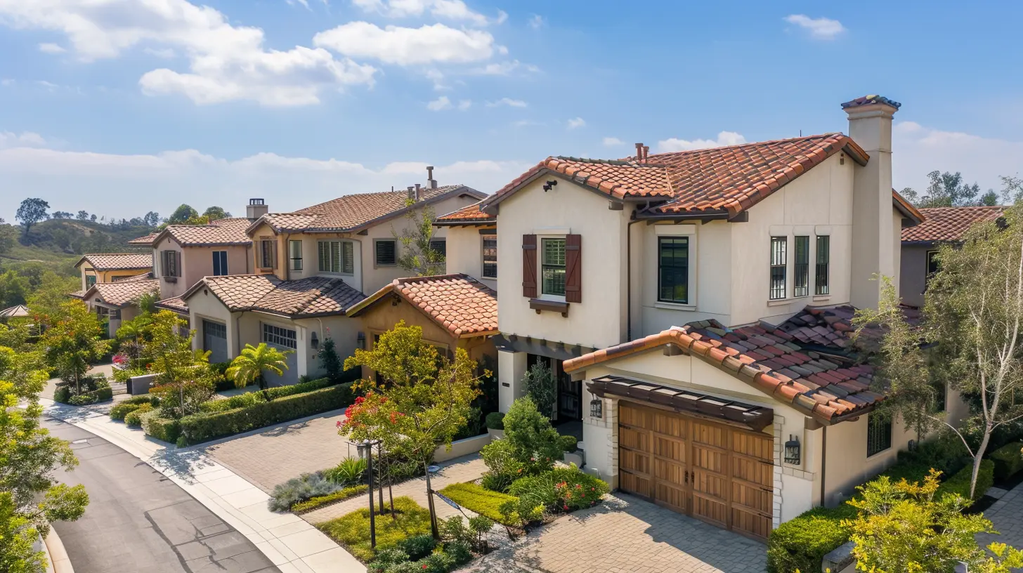 Pros and Cons of Buying a Home in an HOA Community